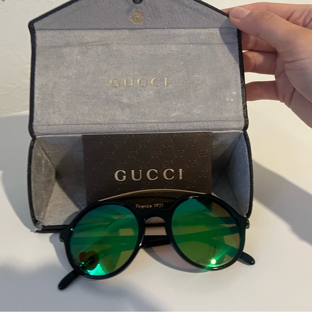 GUCCI - round black frames on polarized green lens